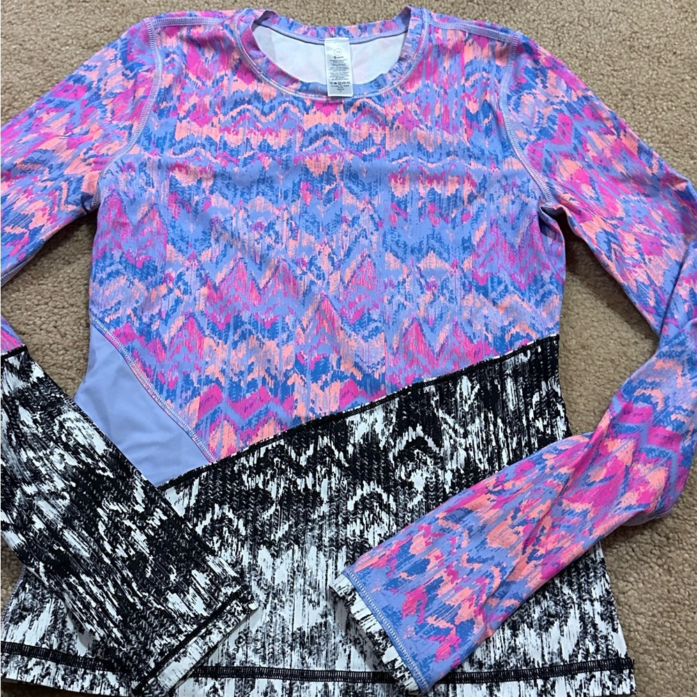 ❌NWOT Ivivva Rashguard 14